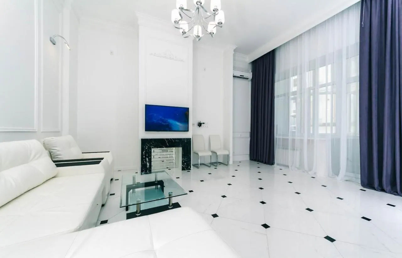 Luxury Beatiful Apartment On Pyshkinska Street Kiev